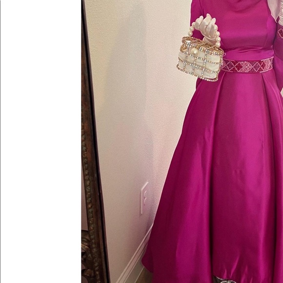 Couture evening gown with a detachable bow belt. Ankle length front view. - Picture 5 of 6
